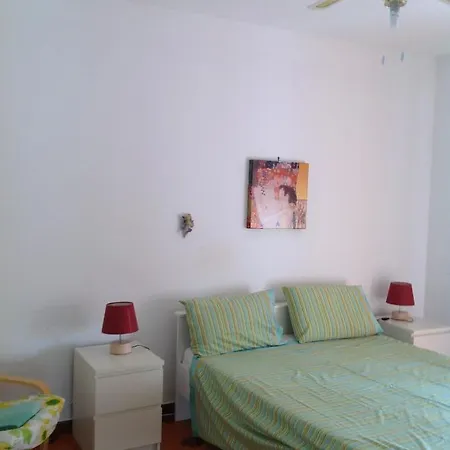 In Marina: A Step Away From The Sea And From The Center! Appartamento Patti