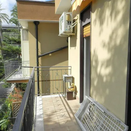 In Marina: A Step Away From The Sea And From The Center! Appartamento
