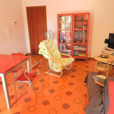 In Marina: A Step Away From The Sea And From The Center! Appartamento